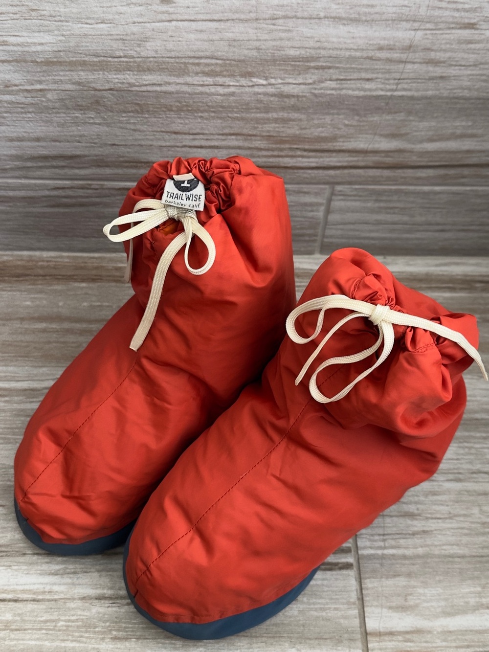 Trailwise Vintage Insulated Red Camp Booties